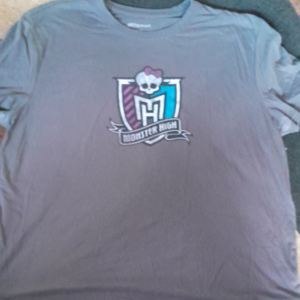 Monster High Gray Short Sleeve Tee